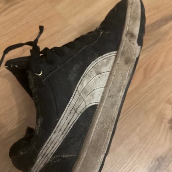 Ayakkabının Tabanı Kısa Sürede Delindi, İnceleme Sonrası Küflenmiş Şekilde Geri Verildi