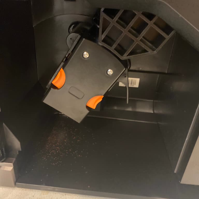 Alınan Grundig Kahve Makinesi 4 Günde Arızalandı, İade Talebi