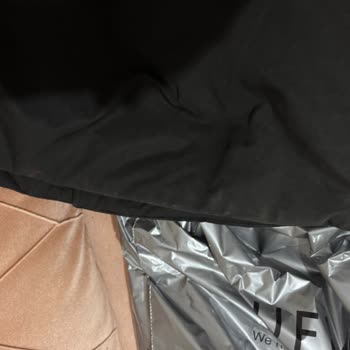 Trendyol'dan Gelen Kirli Ve Yırtık Poşetli Yeni Mont Şikayeti