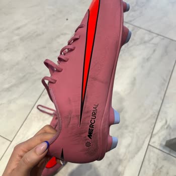 Nike Mercurial Kramponunda Tek Kullanımda Aşınma Ve Mağazanın Olumsuz İncelemesi