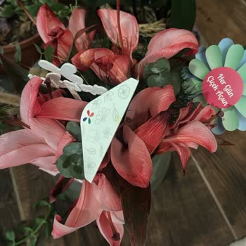 Yanıltıcı Fotoğraf Ve Solmuş Çiçekler Nedeniyle İade Talebi