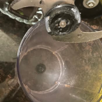 Sinbo Shb 3106 Model İç Haznedeki Kırılan Parçanın Yedek Parça Temini İçin Hızlı Çözüm Talebi