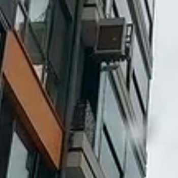 Arçelik Kliması Montaj Hataları Ve Düşen Dış Ünitenin Yol Açtığı Cam Balkon Hasarı