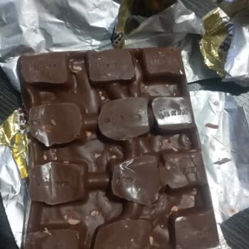 Ülker Fındıklı Sütlü Çikolata Beyazlamış, Tüketilemedi