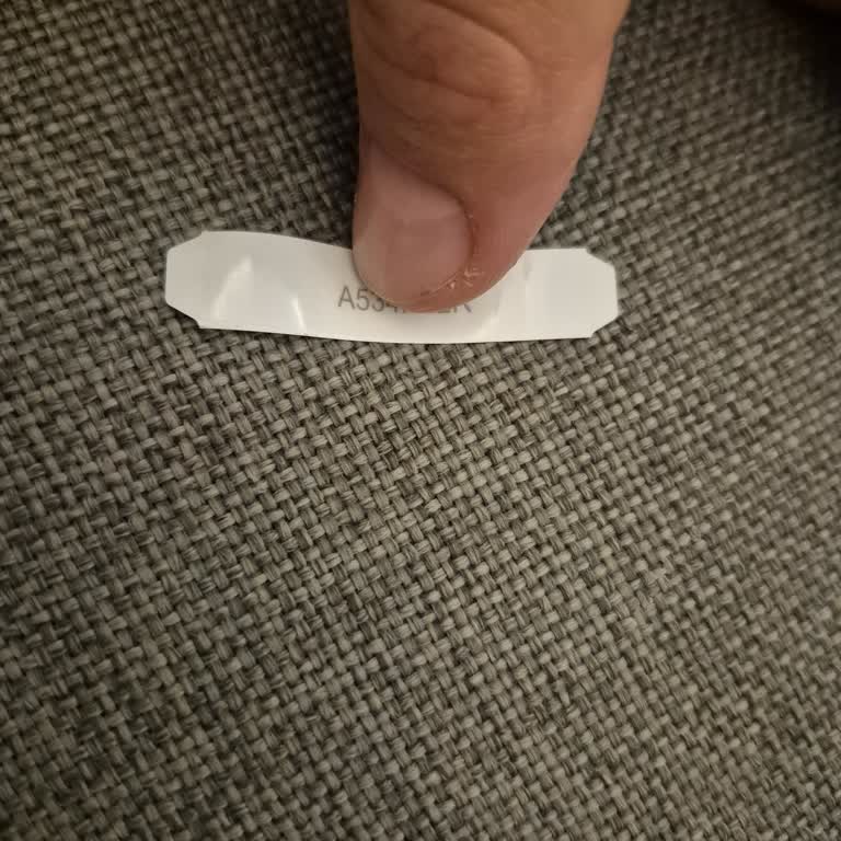 Migros’ta Kinder Süt Dilimi Ambalajındaki Belirsiz Kod İçin Açıklama Talebi