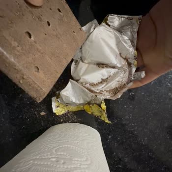 Ülker %60 Bitter Çikolata Ambalajı Kapalıyken Yarı Eksik Çıktı