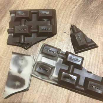 Ülker Caramio Çikolatasında Son Tüketim Tarihi Geçmemiş Bozulma