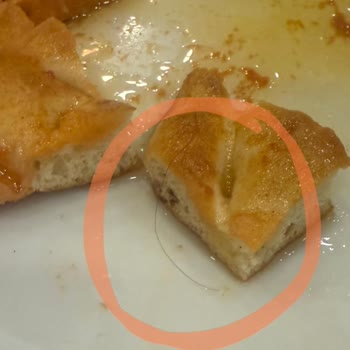 HD İskender’de Soğuk Yemek Ve Saç Kirliliğiyle Büyük Hayal Kırıklığı