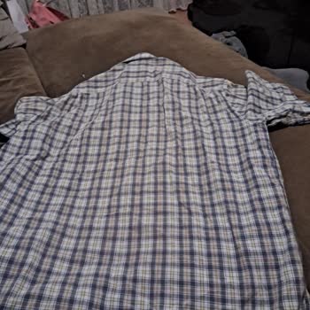 Dolap Satıcı Teklifi Kabul Edip Kullanılmış Yırtık Gömlek Gönderdi