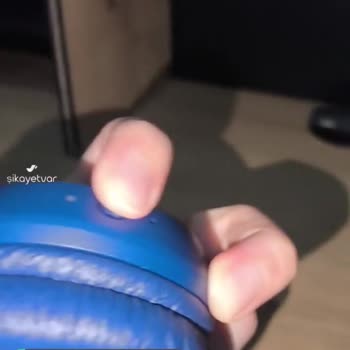 JBL Tune 520 Kulaklık Tuşun İçine Çökmesi