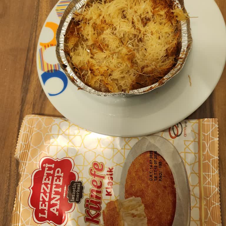 Şok Markette Satılan Künefe Üzerinde Peynir Bulunmaması Tüketiciyi Yanıltıyor