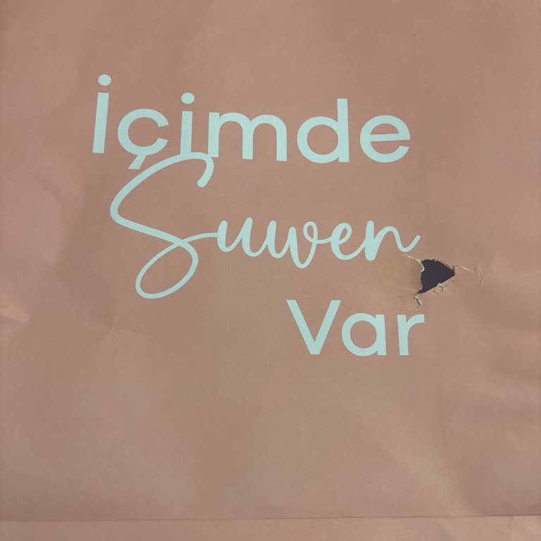 Yırtık Hediye Paketi Beni Utandırdı