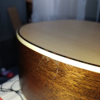 Çatlak Gitar Teslimatı, Satıcı Ve Kargo Tarafından Sorumluluk Reddi