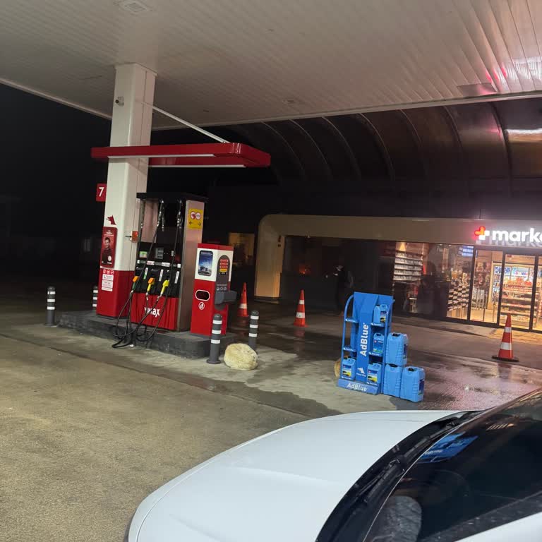 Petrol Ofisi Gece 23:30'da Yakıt Verilmedi, Personel Suçlayıcı Tavır Sergiledi