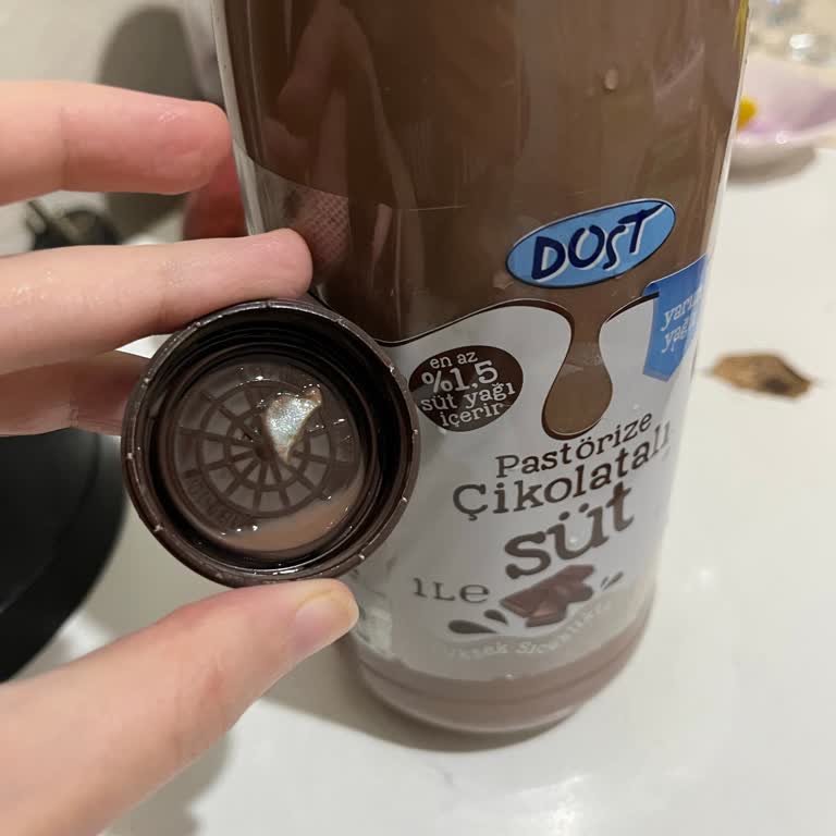 BİM'den Satılan Çikolatalı Sütte Bakteri Kontaminasyonu Ve Sağlık Riski