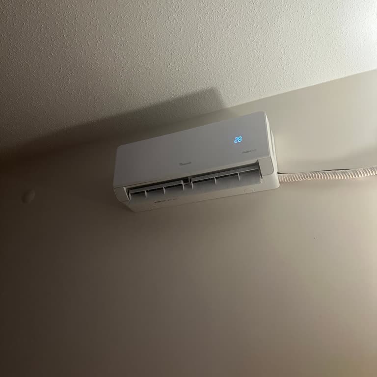 Baymak Klimada Rahatsız Edici Lağım Kokusu Ve Ücretsiz Onarım Talebi