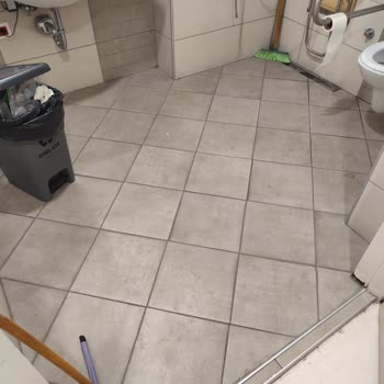 İlgisiz Personel Ve Temizlik İhmali Bebeğimi Ve Hamileliğimi Tehdit Ediyor