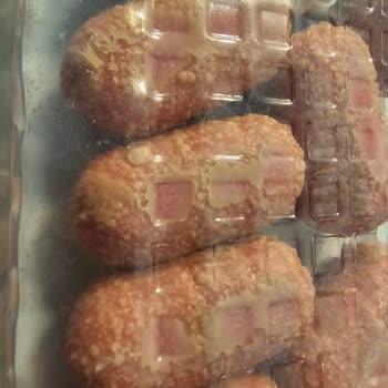 Maret Markalı Sosisin Açılmamış Ve Son Kullanma Tarihi Geçmemiş Olmasına Rağmen Bozulması