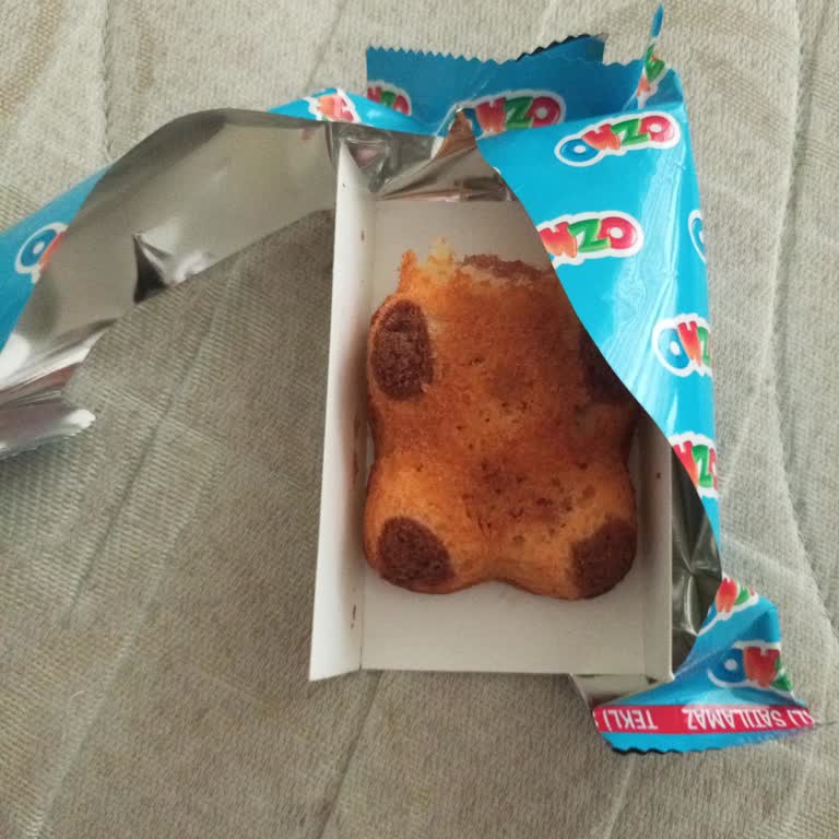 Aseton Tadına Sahip Ozmo Kek Ayıcık Ürünü Sağlık Endişesi Oluşturuyor