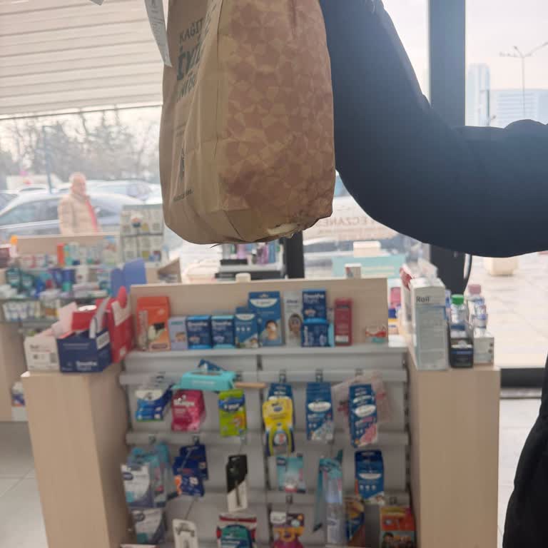 Kuryenin Hatası Nedeniyle Dökülen Starbucks Siparişim Ücret İadesi Reddedildi