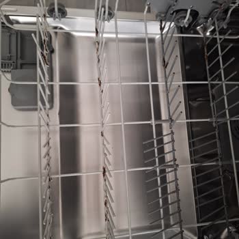 Beko Bulaşık Makinesi Tellerindeki Paslanma Ücretsiz Parça Değişimi Talebi
