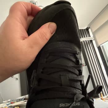 Skechers Ayakkabısında 6 Ayda Dikiş Ve Yapıştırıcı Sorunu, Değişim Reddi