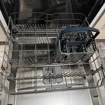 Samsung Bulaşık Makinesinde Paslanan Sepetler Ve Kötü Koku