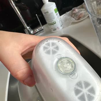 Brita XL Sürahisinde Temizlenemeyen Yosun Problemi Ve Ürün Değişimi Talebi