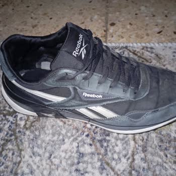 Reebok Ayakkabısında Kısa Sürede Renk Atması Ve Deformasyon Şikayeti