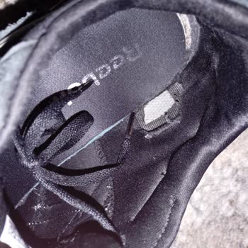 Reebok Ayakkabısında Kısa Sürede Renk Atması Ve Deformasyon Şikayeti