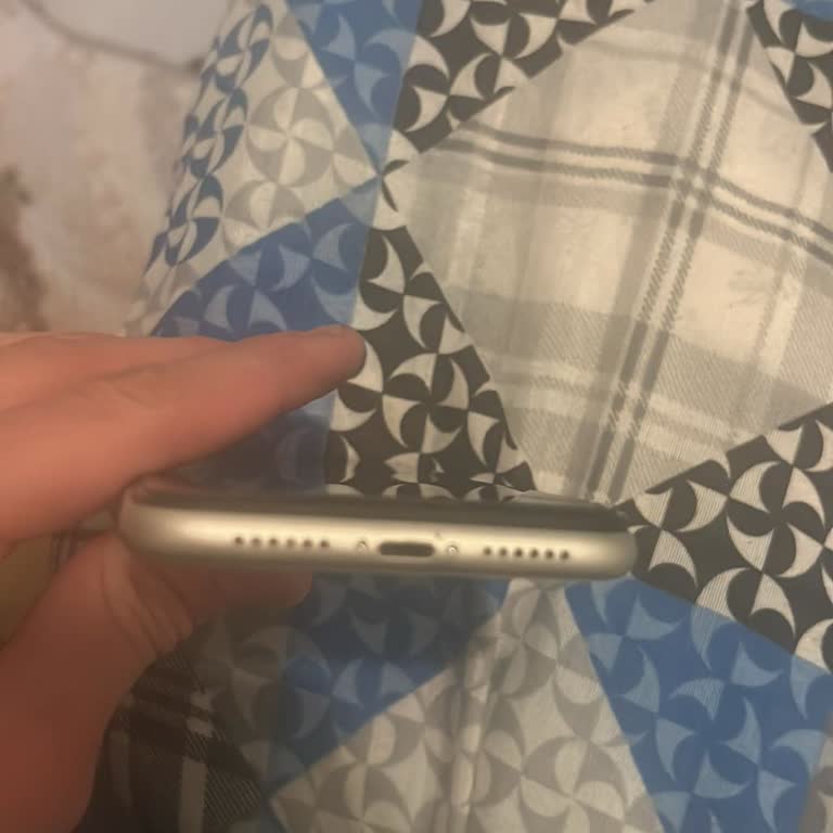 Bataryası Şişen Cep Telefonunda Ekran Çıkması Ve İade Talebi