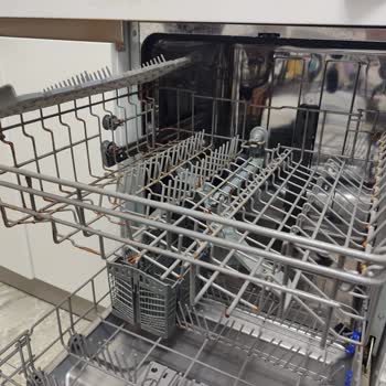 Franke Bulaşık Makinesi Sepetlerdeki Aşırı Paslanma Ve Ücretsiz Değişim Talebi