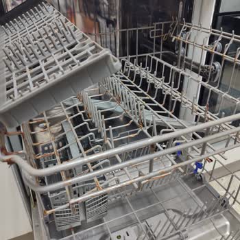 Franke Bulaşık Makinesi Sepetlerdeki Aşırı Paslanma Ve Ücretsiz Değişim Talebi