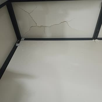 Yanıltıcı Nakliye Ve Kırık Baza Şikayetim