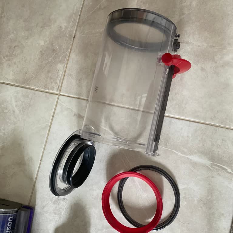 Dyson V15 Süpürge Güç Kesintisi Ve Conta Sorunu İçin Garanti Desteği Talebi