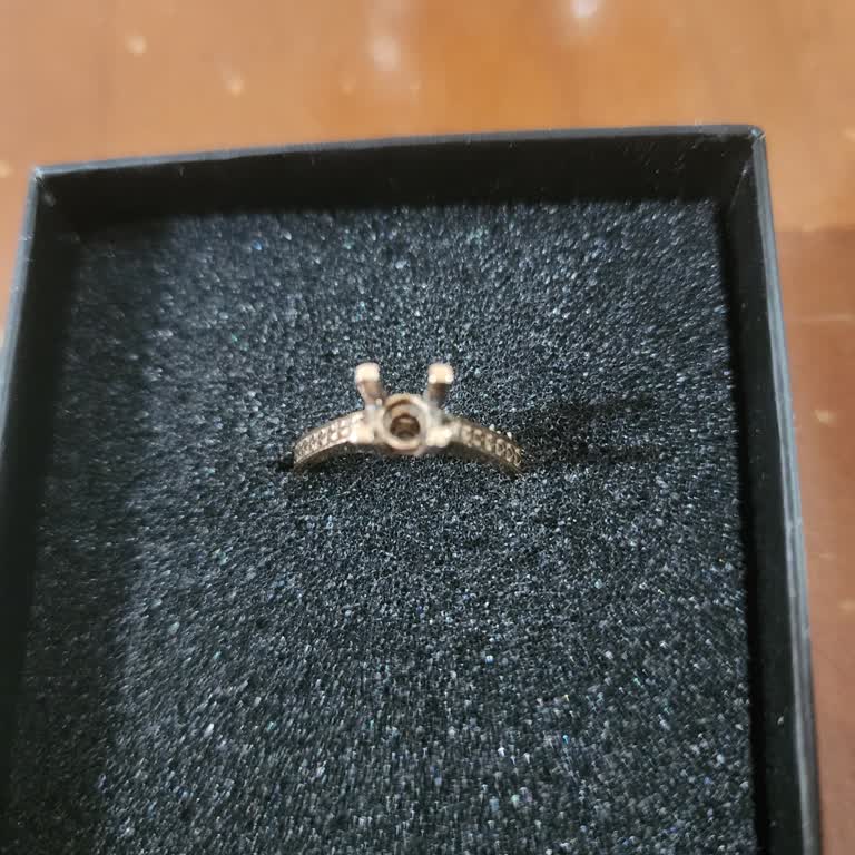 Atasay Yüzüğümde Tekrar Taş Düşmesi, Ücretsiz Değişim Talebi