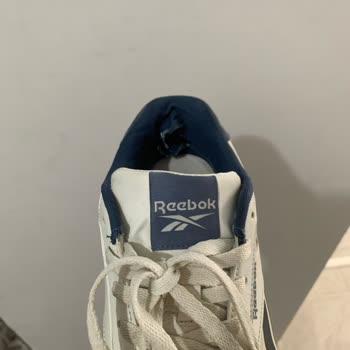 İki Ayda İç Astarı Yırtılan Ayakkabı İçin Değişim Ve İade Talebi