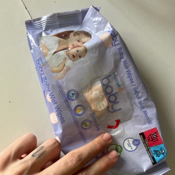 Baby Me Islak Mendilde Folyo Parçası Keşfi Hijyen Ve Güvenlik Sorunu