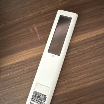 Samsung Frame TV Şarjlı Kumandada Tekrarlayan Arıza İçin Ücretsiz Değişim Talebi