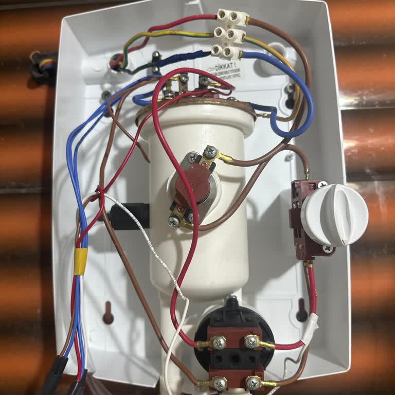 Tekrar Eden Arızalar Ve Garanti Sonrası Ücretli İşlem Şikayeti