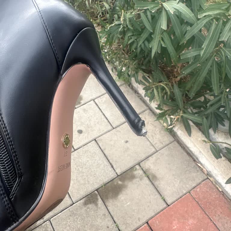 Botun Topuk Derisindeki Hızlı Hasar Ve Üretici Hatası Olmadığı İddiası