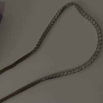 Kolyenin Erken Kararması Ve Taşların Dönmesi