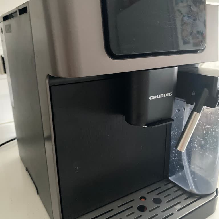 Alınan Espresso Makinesi Kahve Öğütmüyor, Servis Sonrası Düzeltilemedi Ve İade Talep Ediyor