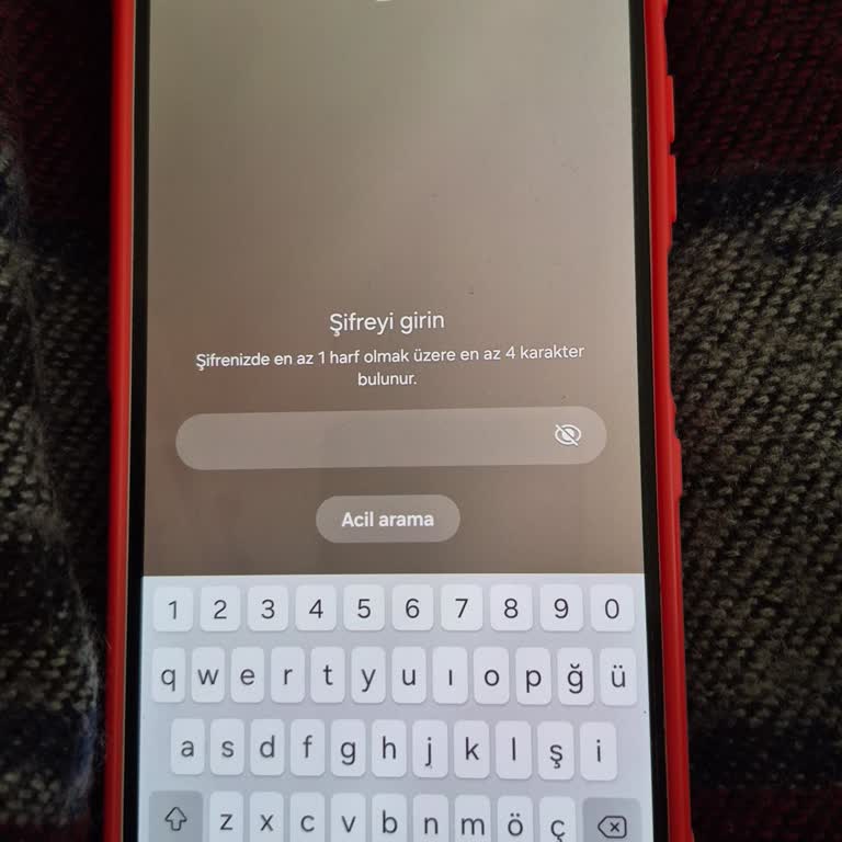 Güncelleme Sonrası Şifre İstenerek Kilitlenen Samsung Telefon