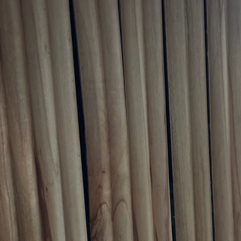 Ayıplı Koltuk Ve Masa İçin Çözüm Bekleyen Müşteri Şikayeti