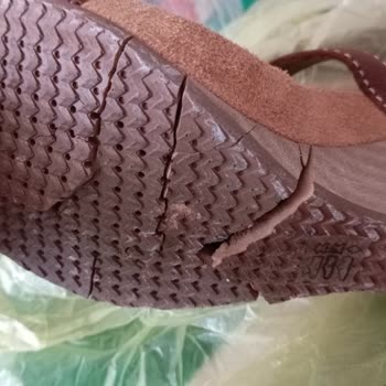 Teslimde Çürük Tabanlı Terlik, İade Talebim Haksızca Reddedildi