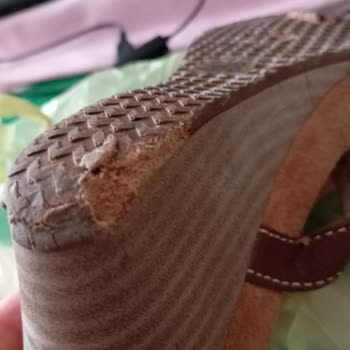 Teslimde Çürük Tabanlı Terlik, İade Talebim Haksızca Reddedildi