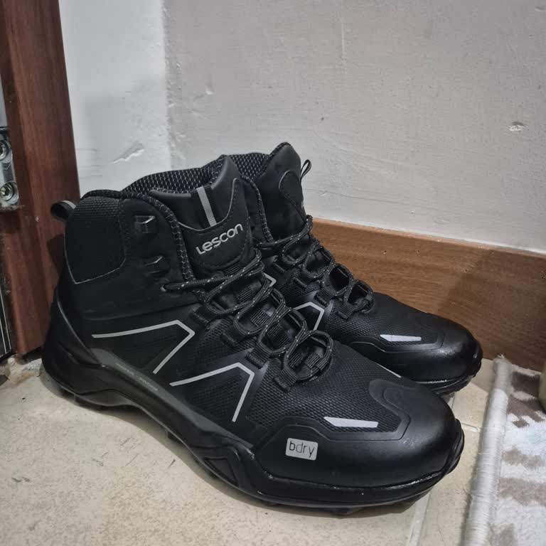 Uyarı Eksikliği Nedeniyle Aşırı Terlemeli Botta Sağlık Sorunu Ve İade Reddi