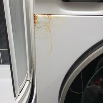 Siemens Ev Aletleri Garanti Kapsamındaki Çamaşır Makinesinde Paslanma Ve Ücretsiz Parça Değişimi