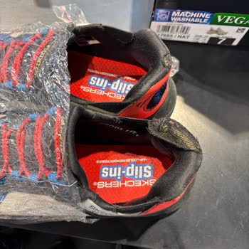 Skechers Çocuk Ayakkabısında Topuk Yırtılması Ve İnceleme Gecikmesi